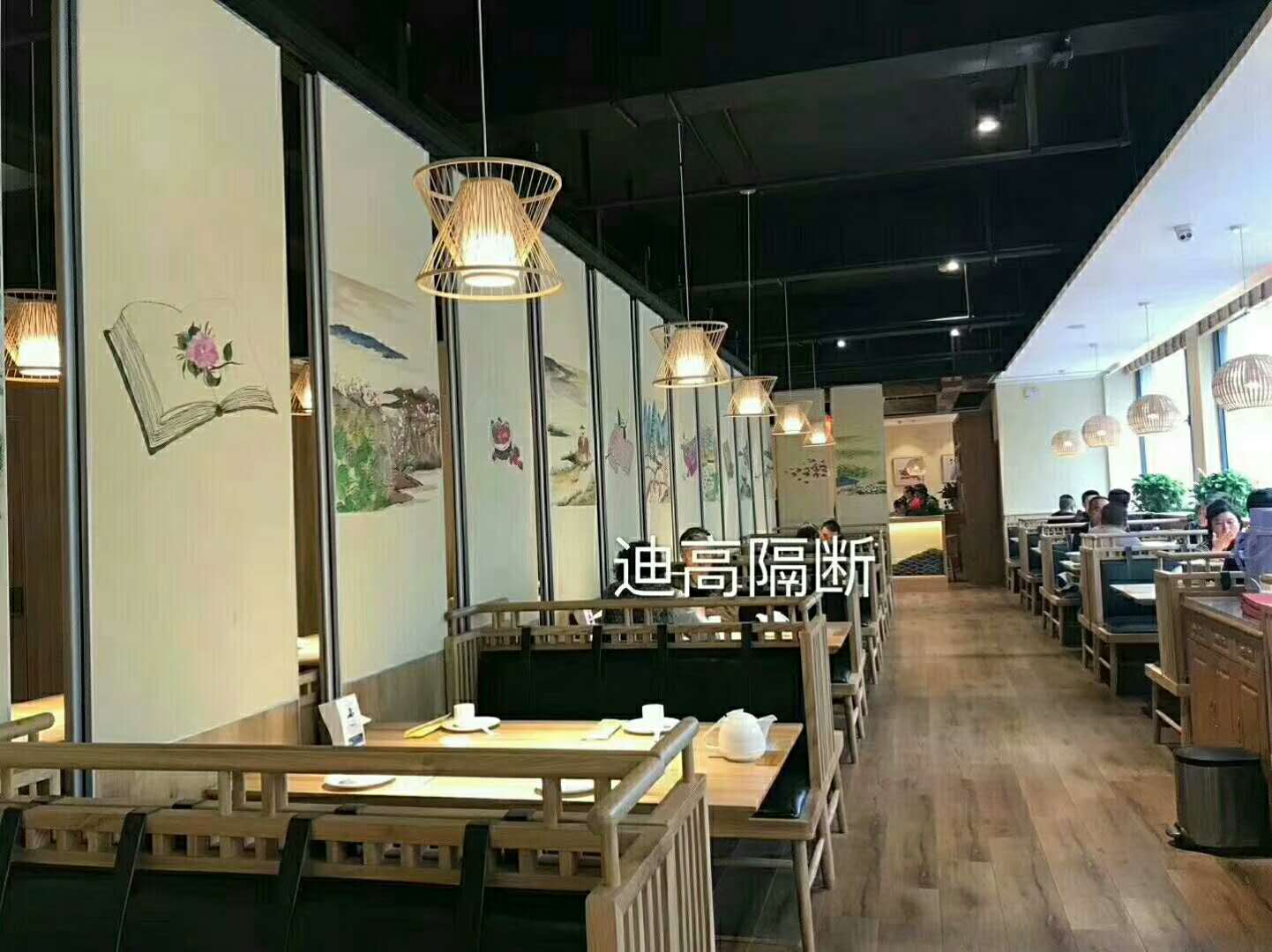 移动隔断墙实现酒店多样化