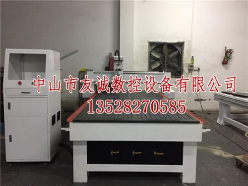 三角镇数控金属雕刻机哪里卖_友诚数控雕刻机