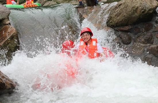 漂流推荐-好玩的旅游-中南国际旅游湖北有限责任公司英山分公司