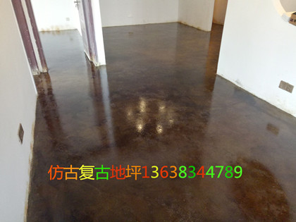正確施工才能達到效果重慶仿古復古地坪
