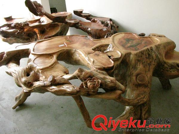 創(chuàng)意根雕藝術(shù)作品