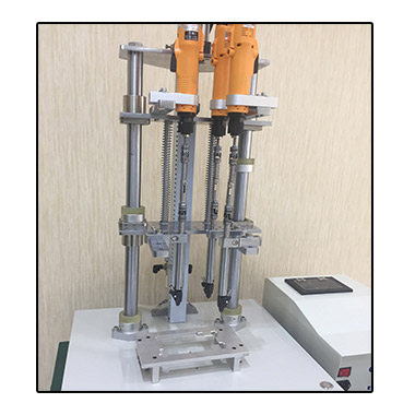 桌面電源插件多軸螺絲機(jī)（大平臺(tái)）