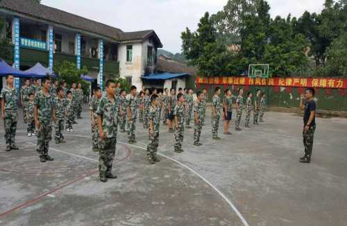 儿童厌学心理辅导学校-青少年叛逆怎么办-明日之星青少年成长军