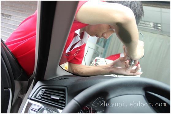 上海汽車玻璃修復多少錢_汽車凹痕修復怎么辦_上海行川汽車用品