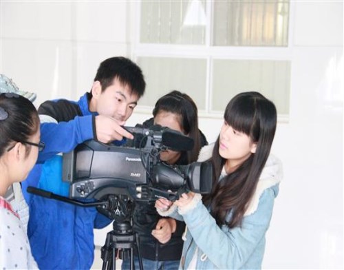廣東表演暑假班報名_遼寧藝考培訓班_北京開拍網絡科技有限公司