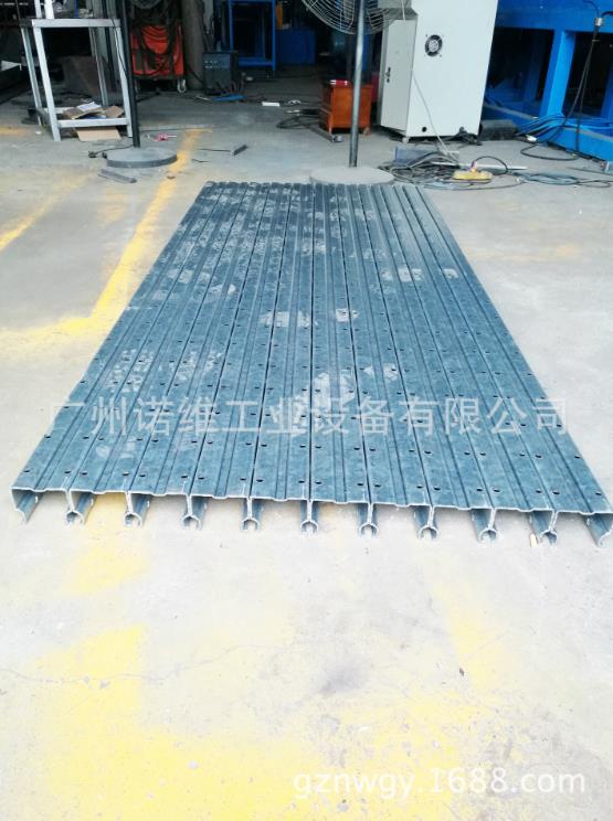 全自動配電柜生產線_門板生產線_廣州問鼎鈑金設備有限公司