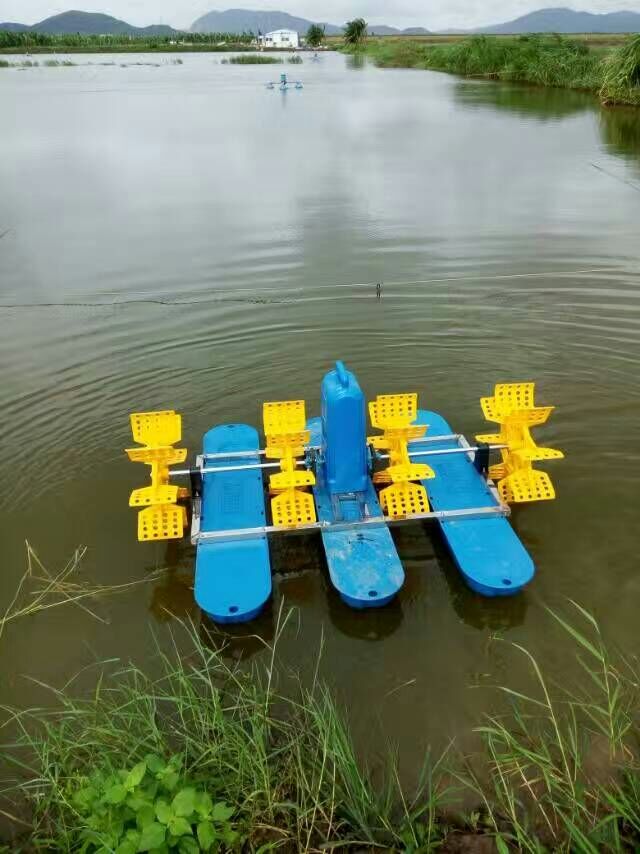YC系列水車(chē)式魚(yú)塘漁業(yè)蝦塘水產(chǎn)養(yǎng)殖增氧機(jī)原始圖片2