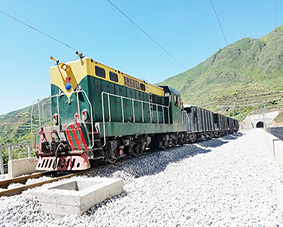 JMY600內(nèi)燃機(jī)車原始圖片3