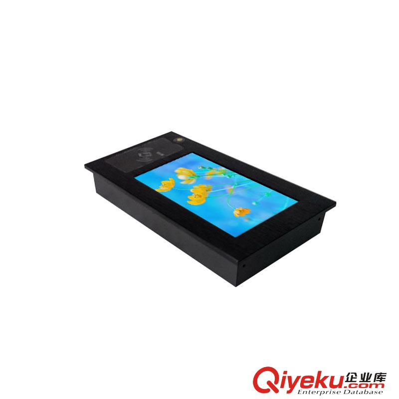 供應(yīng)東凌工控7寸安卓工業(yè)平板電腦4G全網(wǎng)通刷IC/ID卡可定制