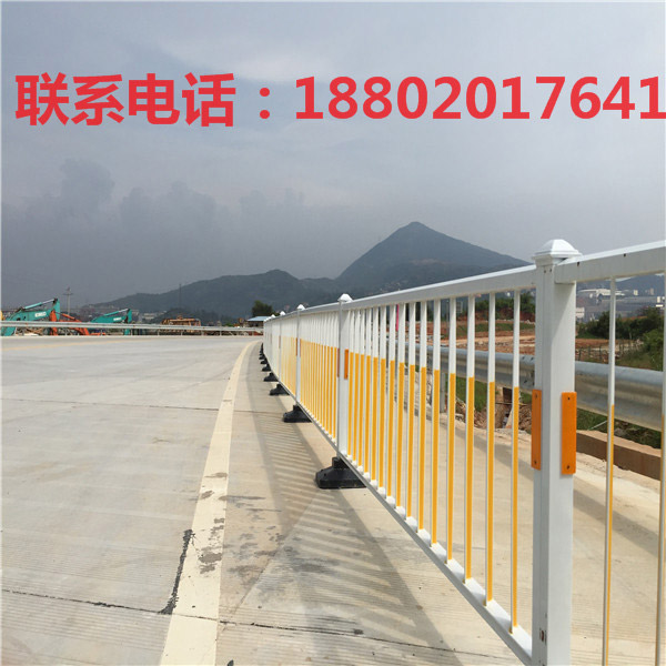 儋州交通分隔栏定做 三亚公路栏杆 市政护栏现货