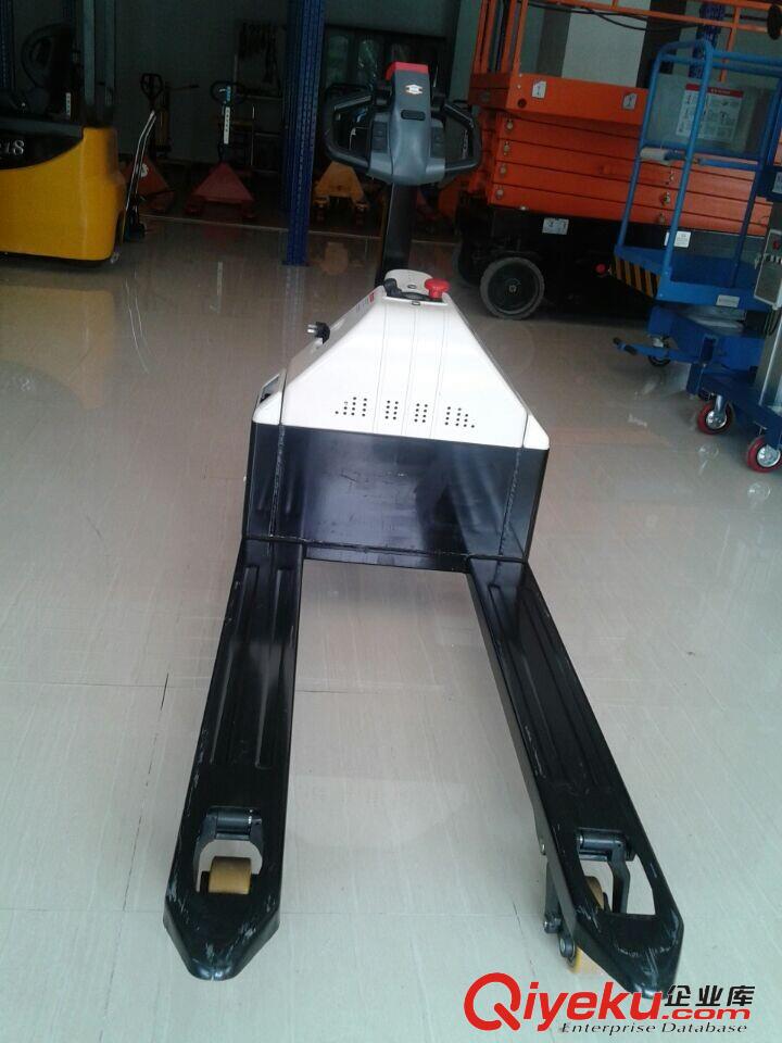 半電動液壓叉車