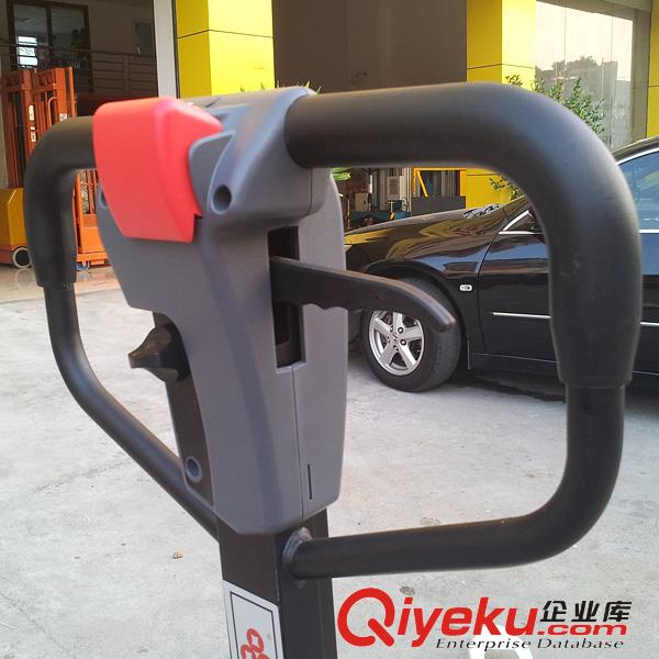 半電動液壓叉車原始圖片3