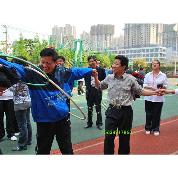 呼啦圈傳遞趣味體育器材