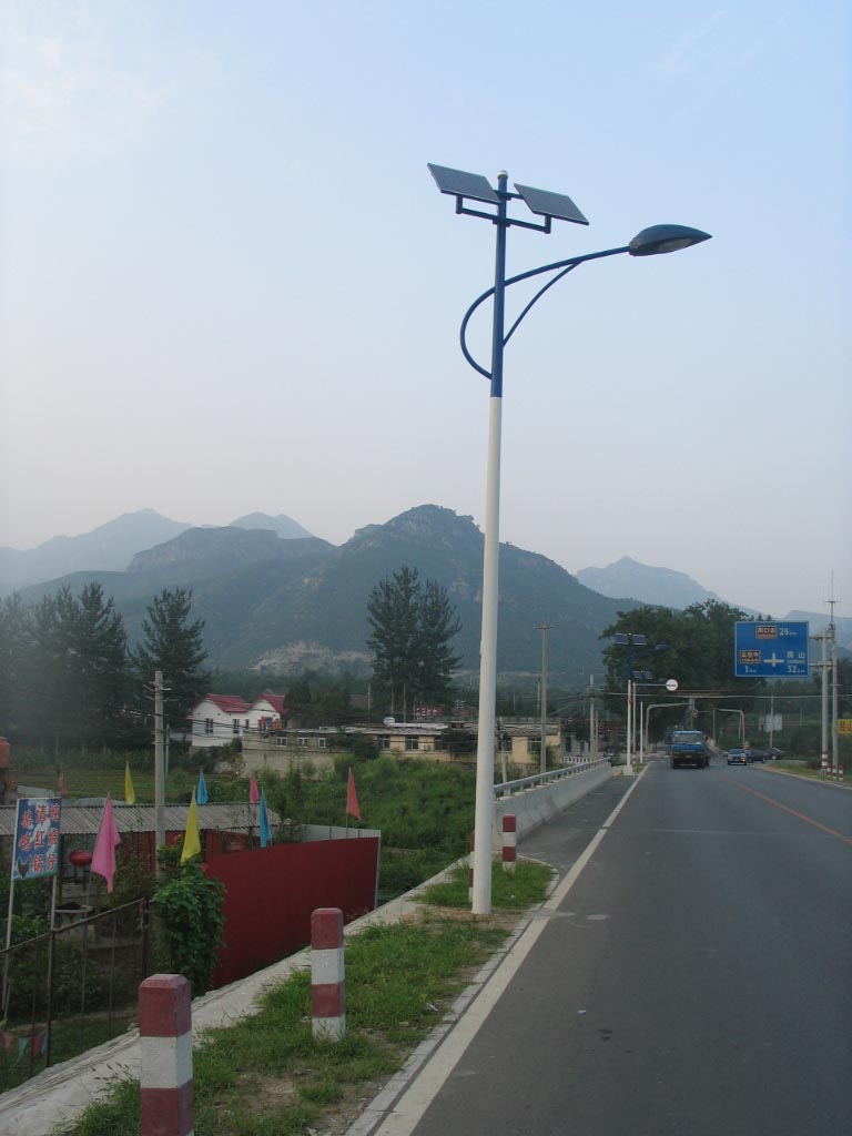 太陽能路燈 超高亮度led 路燈 太陽能路燈工程優選勤躍太陽能路燈